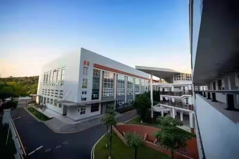 做精深圳三高高中出国留学教育，展望2022年国际体系升学情况 --记国际部各项